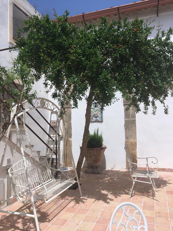 Casale Rocca Fiorita Panzió Acate Kültér fotó